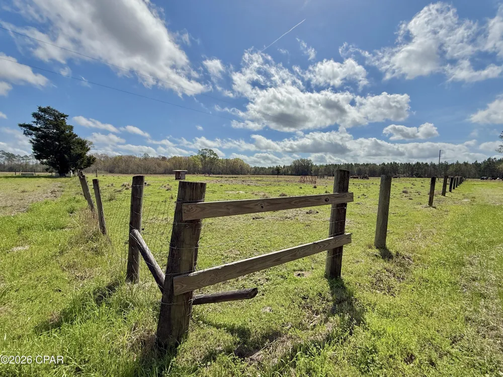 4906 Galloway Road Graceville, FL 32440