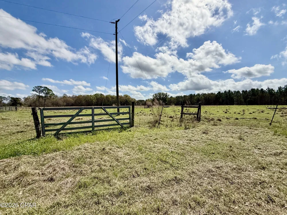 4906 Galloway Road Graceville, FL 32440