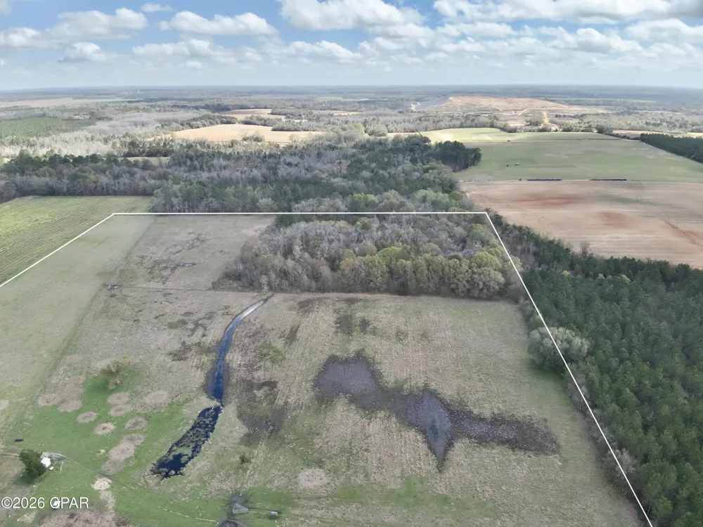4906 Galloway Road Graceville, FL 32440