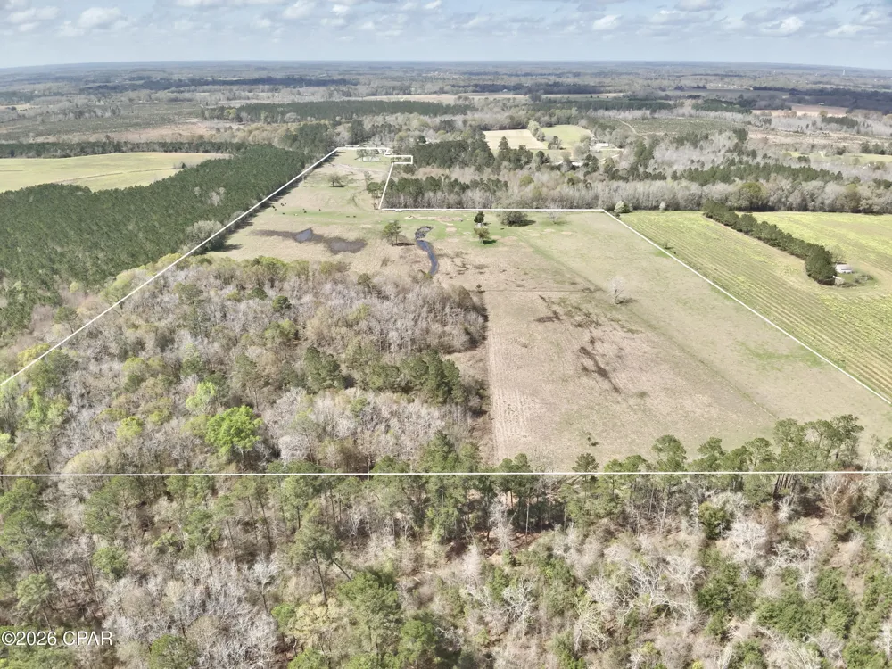4906 Galloway Road Graceville, FL 32440
