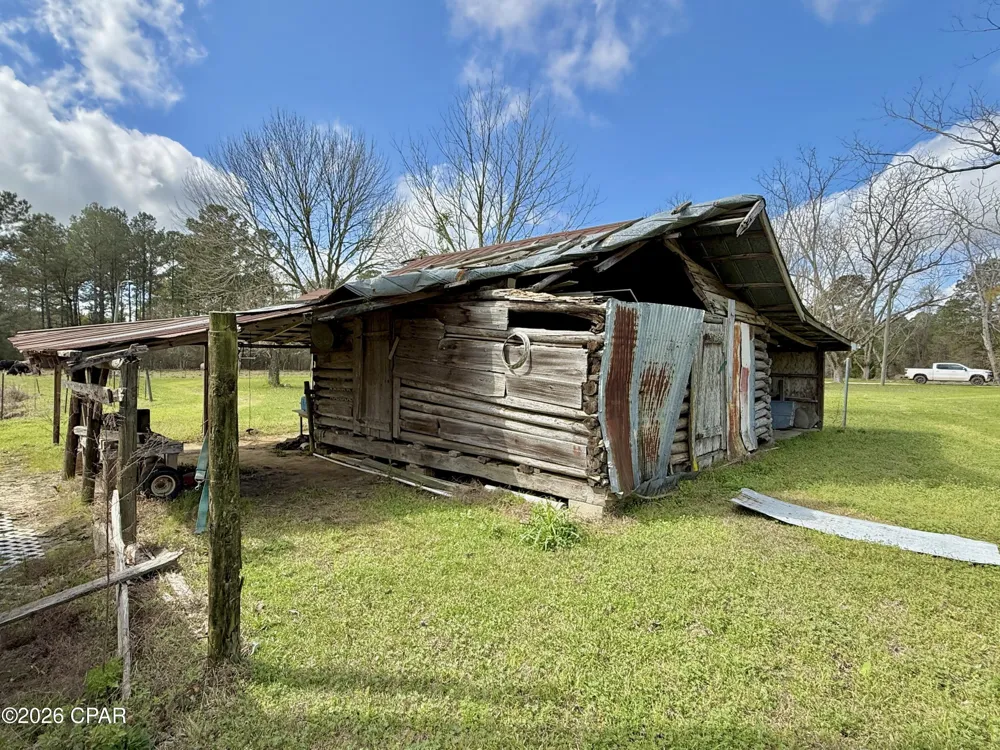 4906 Galloway Road Graceville, FL 32440