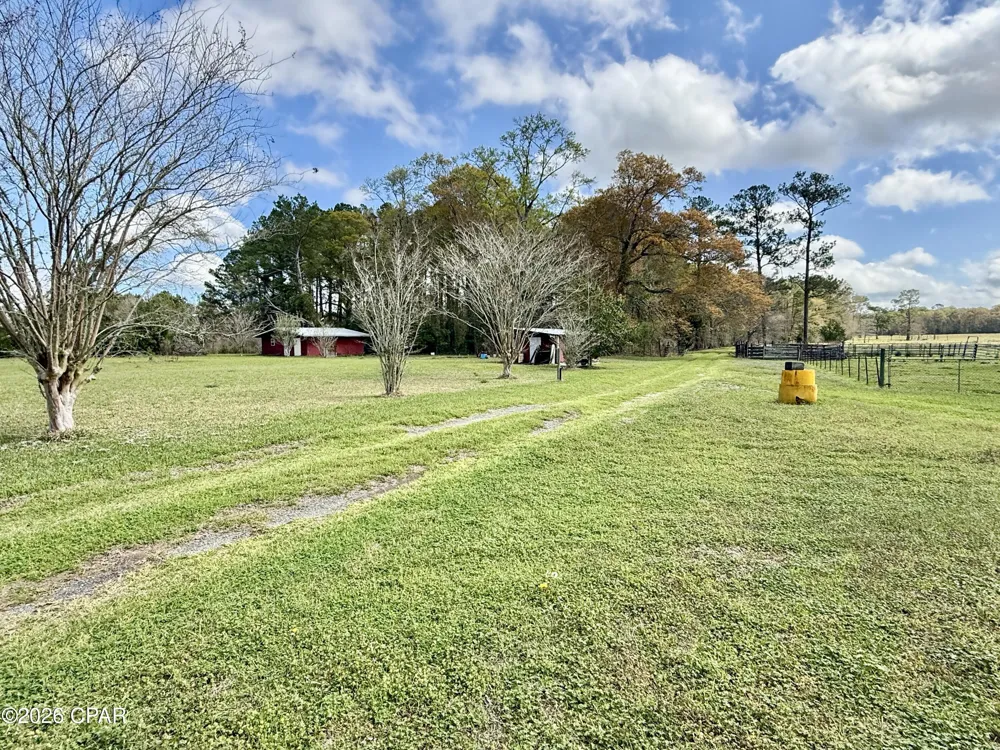 4906 Galloway Road Graceville, FL 32440