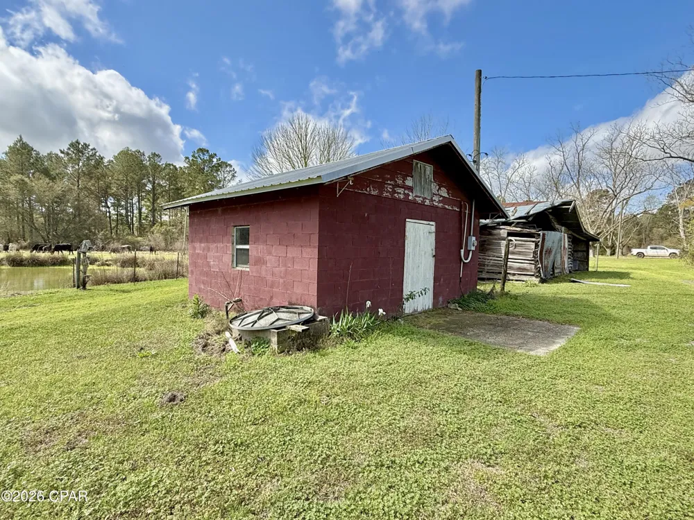 4906 Galloway Road Graceville, FL 32440