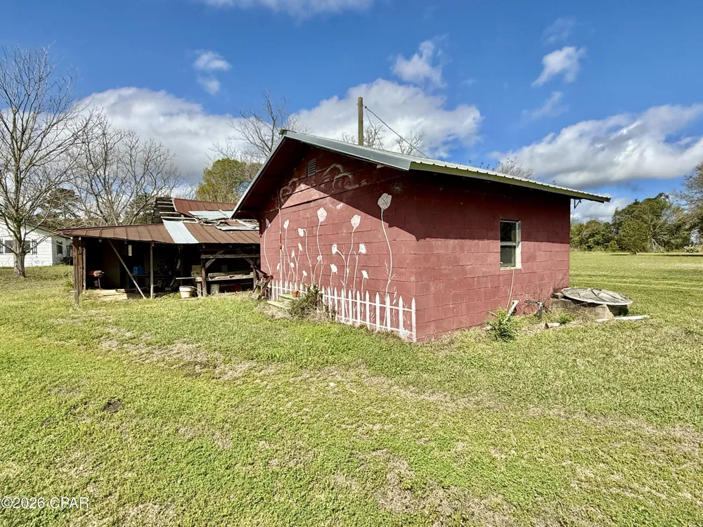 4906 Galloway Road Graceville, FL 32440