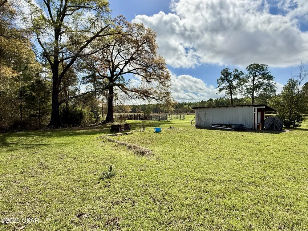 4906 Galloway Road Graceville, FL 32440