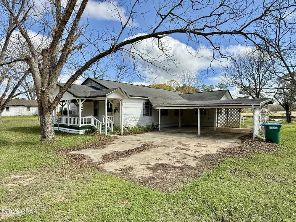 4906 Galloway Road Graceville, FL 32440