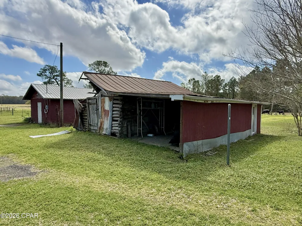 4906 Galloway Road Graceville, FL 32440