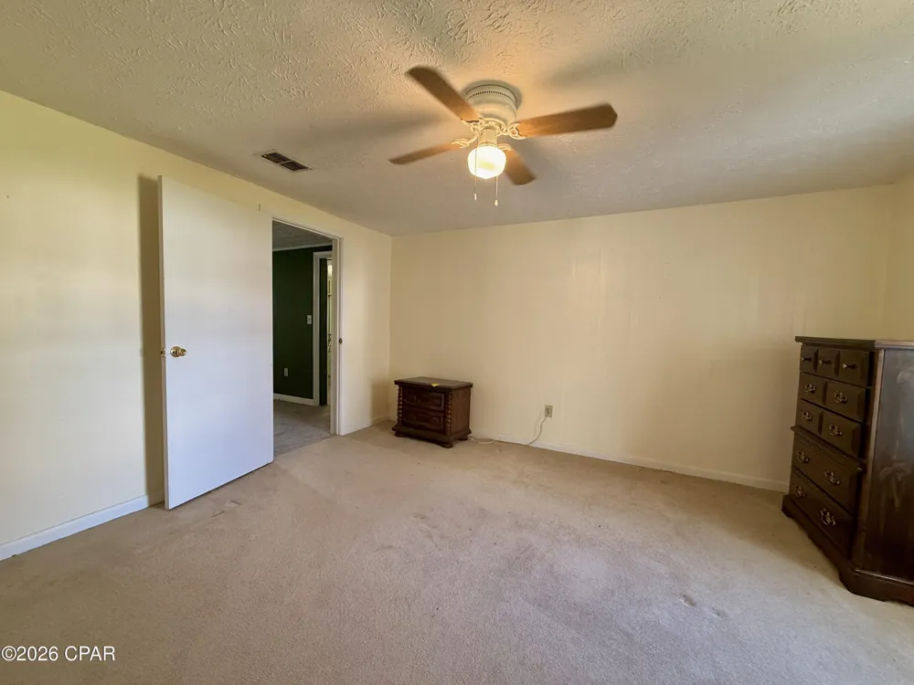 4906 Galloway Road Graceville, FL 32440