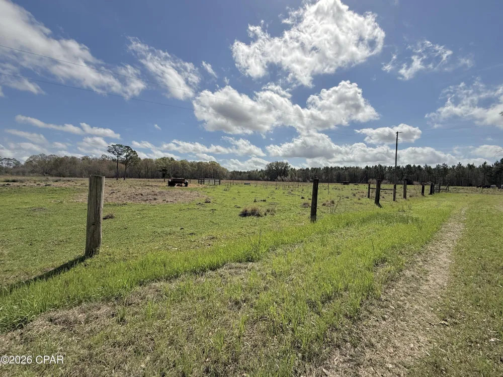 4906 Galloway Road Graceville, FL 32440