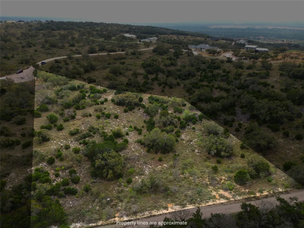 34 Eagle Feather Kingsland, TX 78639
