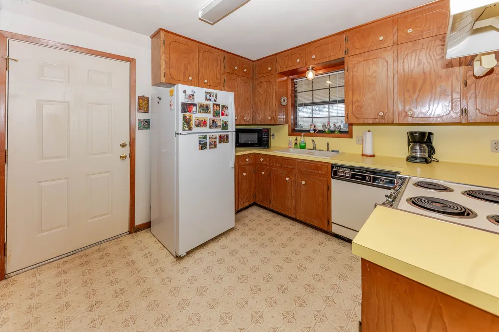 182 Norma Jean Boulevard Smithville, TX 78957