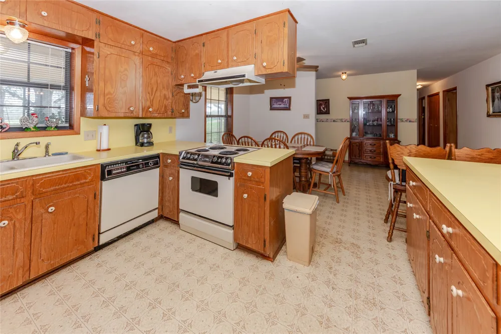 182 Norma Jean Boulevard Smithville, TX 78957