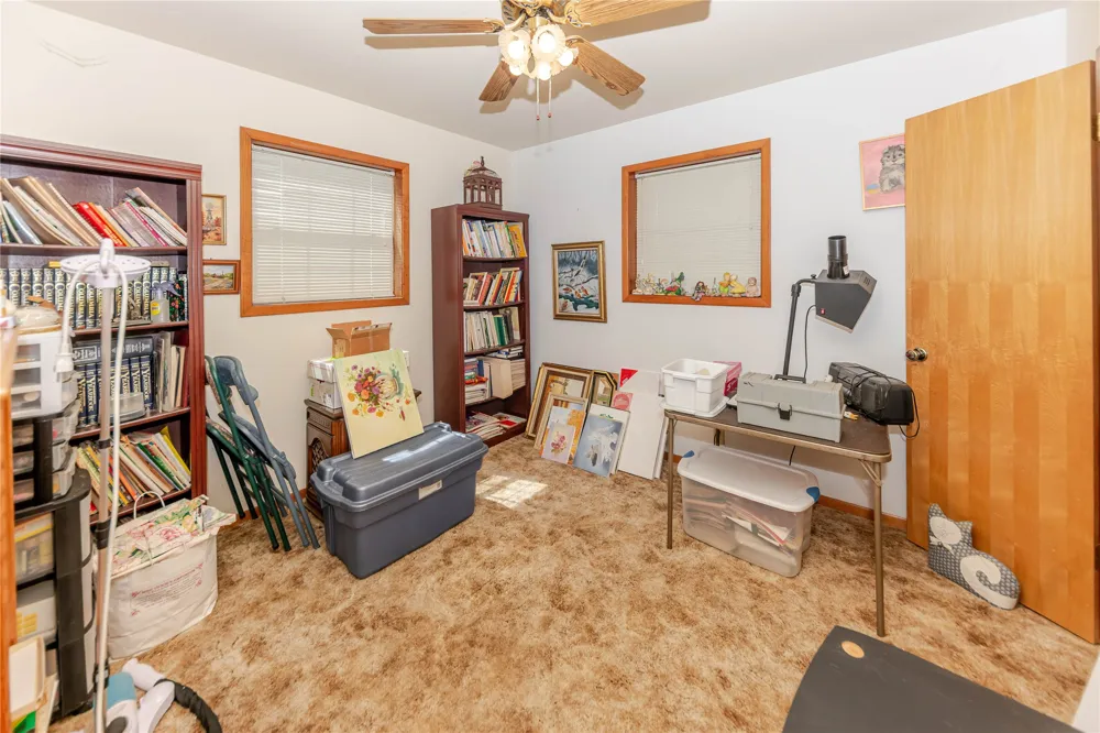 182 Norma Jean Boulevard Smithville, TX 78957