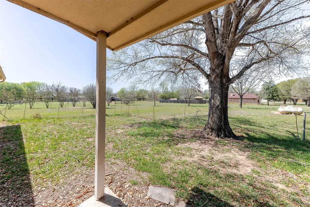 182 Norma Jean Boulevard Smithville, TX 78957