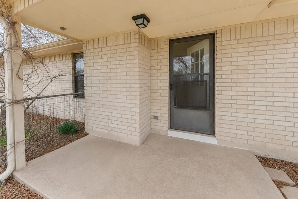 182 Norma Jean Boulevard Smithville, TX 78957