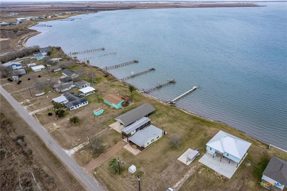 17 County Road 307 Port Lavaca, TX 77979