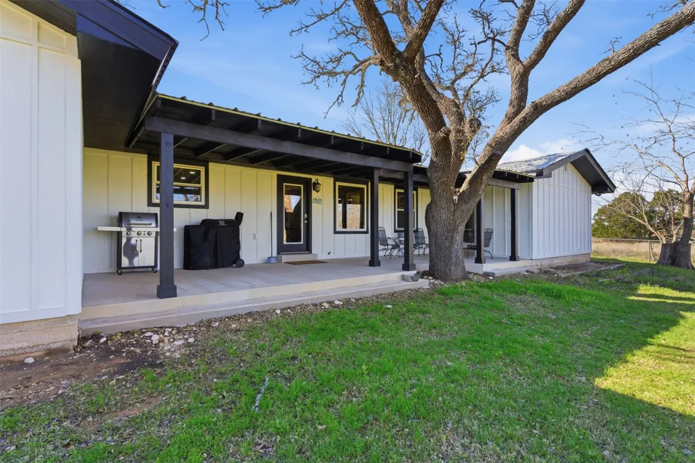 1115 County Road 2102 Lometa, TX 76853