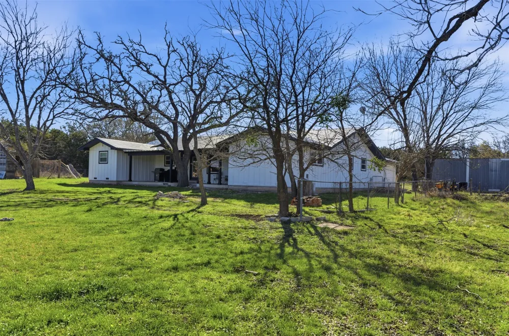 1115 County Road 2102 Lometa, TX 76853