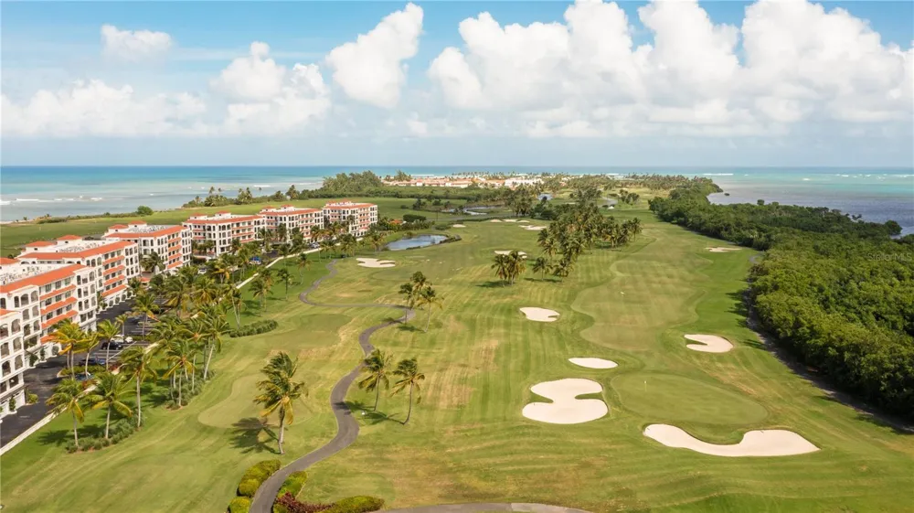 400 COCO BEACH #301 Rio Grande, PR 00745