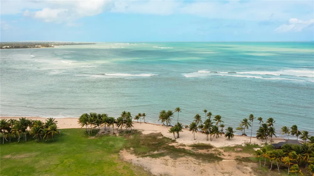 400 COCO BEACH #301 Rio Grande, PR 00745