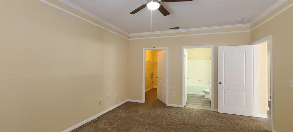 17902 VILLA CREEK DRIVE #17902 Tampa, FL 33647