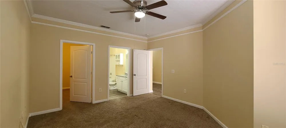 17902 VILLA CREEK DRIVE #17902 Tampa, FL 33647