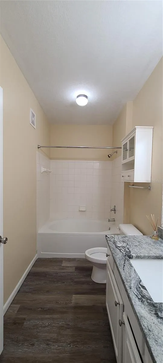 17902 VILLA CREEK DRIVE #17902 Tampa, FL 33647