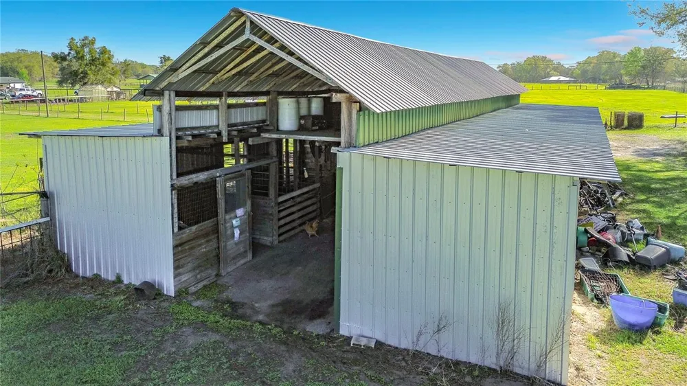 855 NE 107TH ROAD Oxford, FL 34484