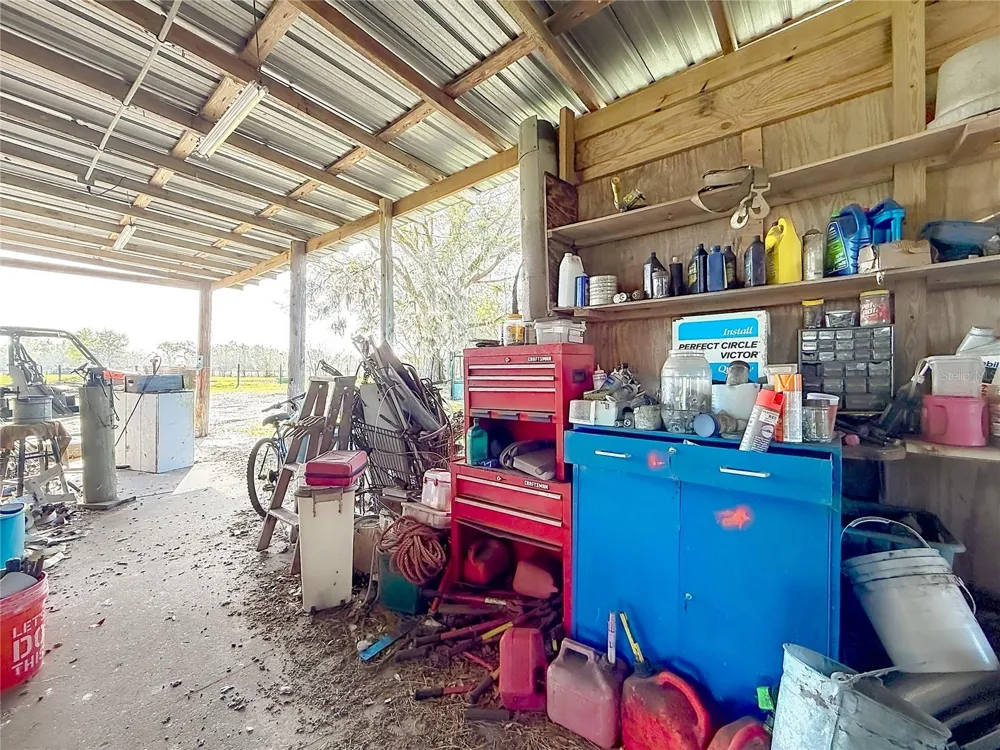 855 NE 107TH ROAD Oxford, FL 34484