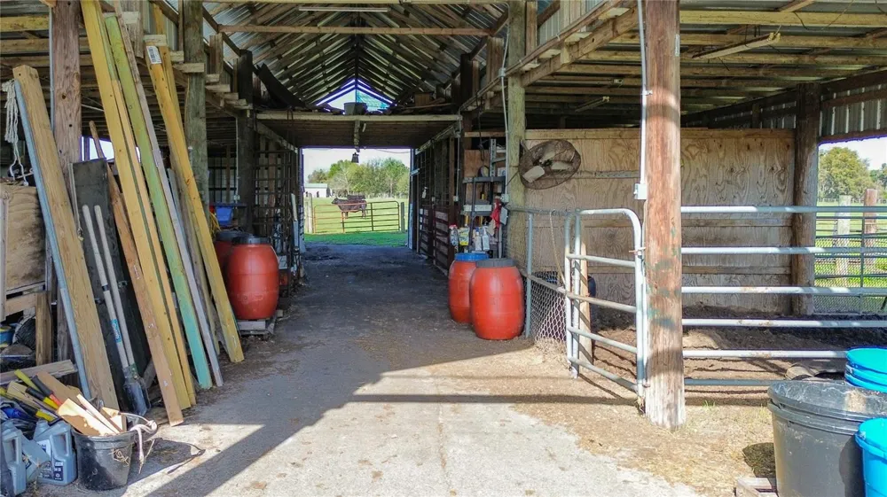 855 NE 107TH ROAD Oxford, FL 34484