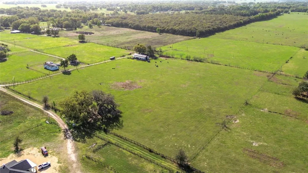 855 NE 107TH ROAD Oxford, FL 34484