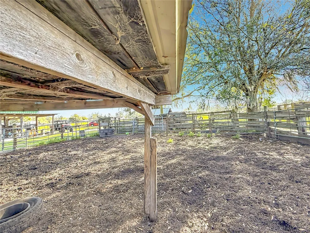 855 NE 107TH ROAD Oxford, FL 34484