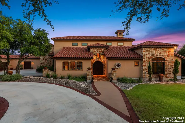 189 SHIMMERING SHORE CT Spring Branch, TX 78070