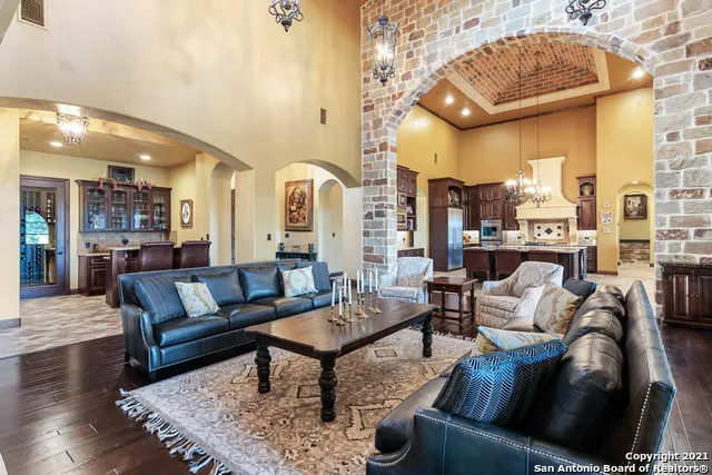 189 SHIMMERING SHORE CT Spring Branch, TX 78070