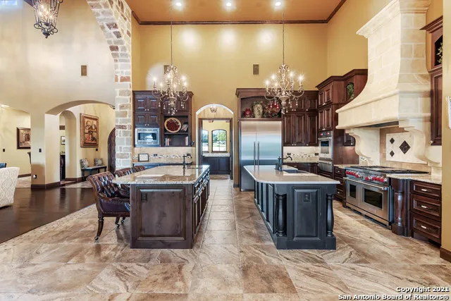 189 SHIMMERING SHORE CT Spring Branch, TX 78070