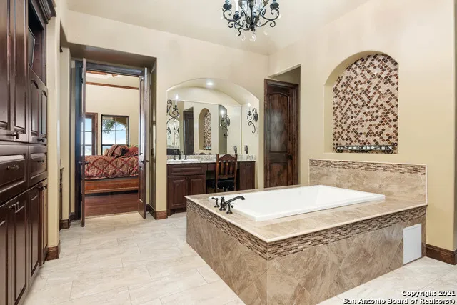 189 SHIMMERING SHORE CT Spring Branch, TX 78070