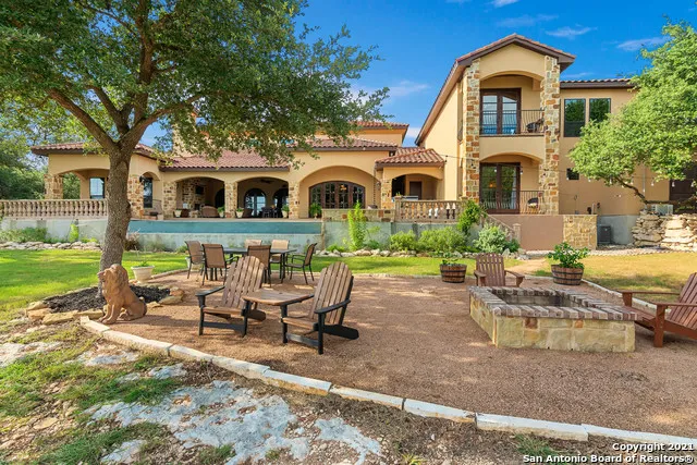 189 SHIMMERING SHORE CT Spring Branch, TX 78070
