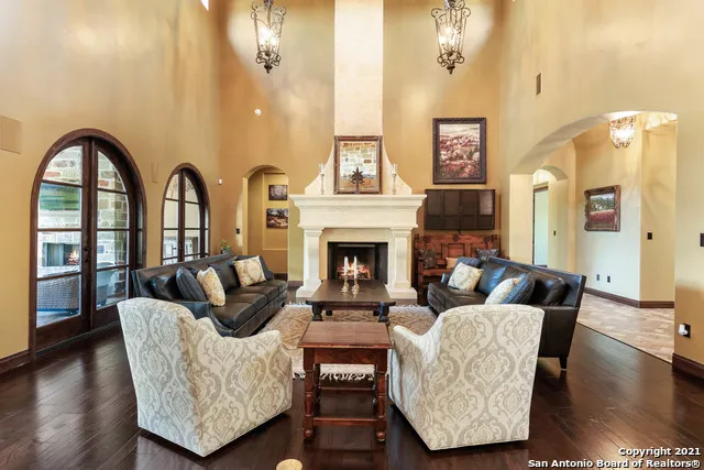 189 SHIMMERING SHORE CT Spring Branch, TX 78070