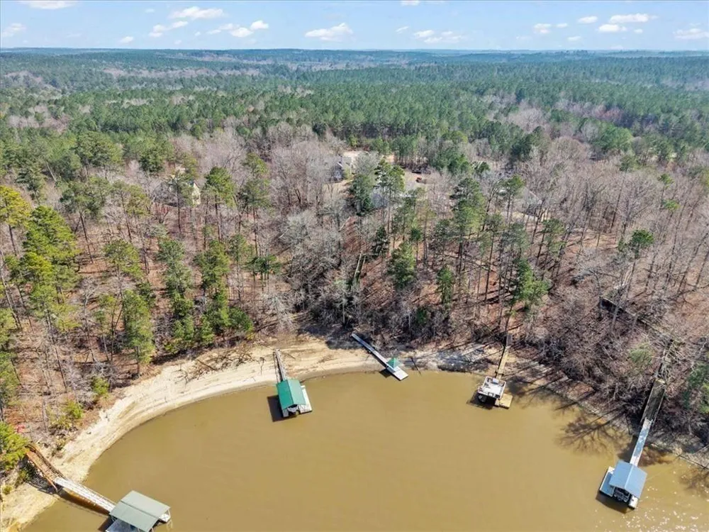 1075 Willow Way Lincolnton, GA 30817