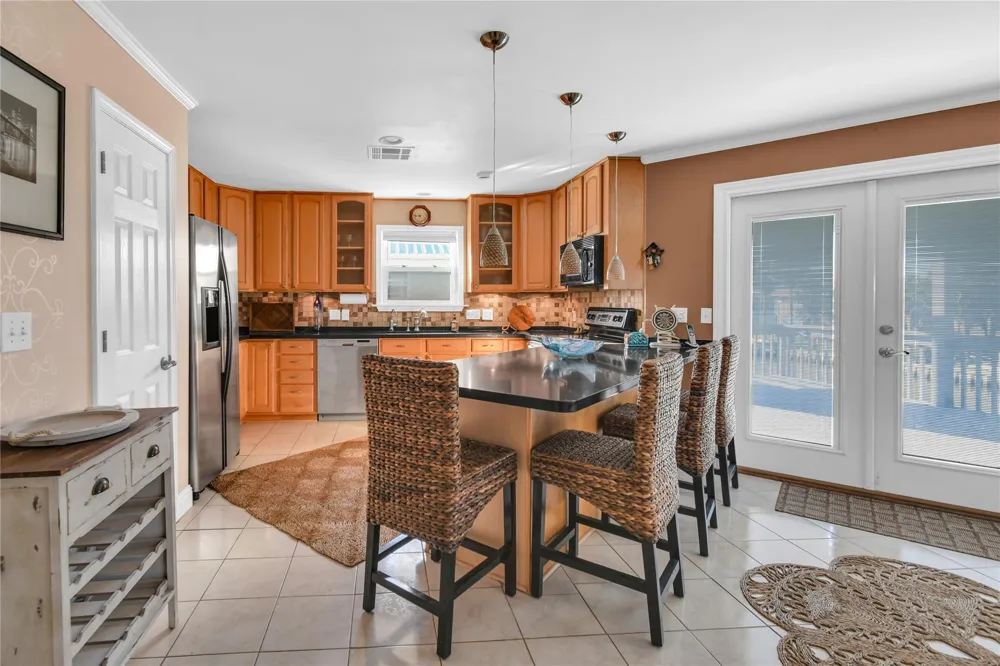 114 Four Master Road Freeport, TX 77541