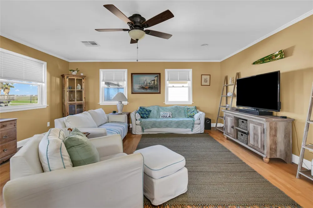 114 Four Master Road Freeport, TX 77541