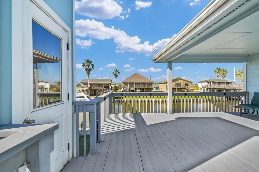 114 Four Master Road Freeport, TX 77541