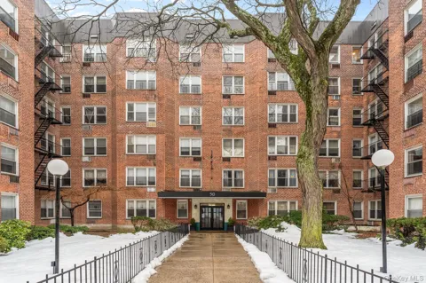 50 Fort Place #A6A