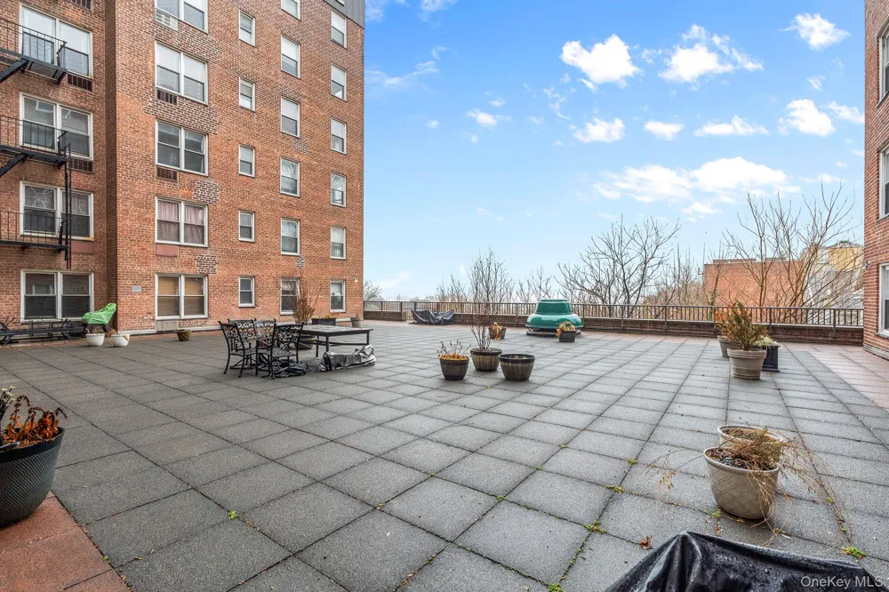 50 Fort Place #A6A Staten Island, NY 10301