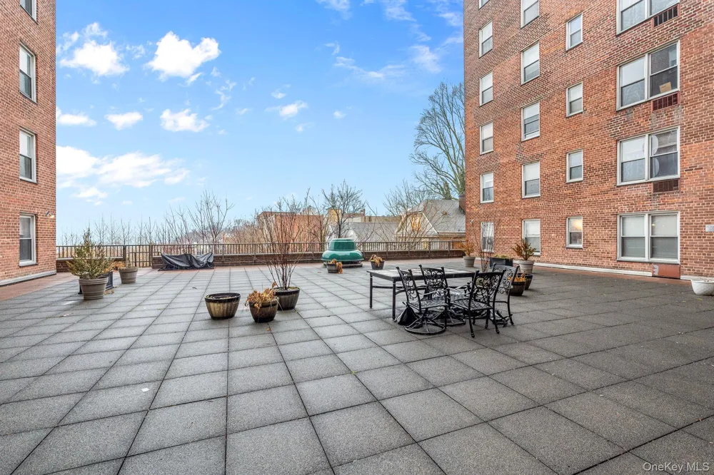 50 Fort Place #A6A Staten Island, NY 10301