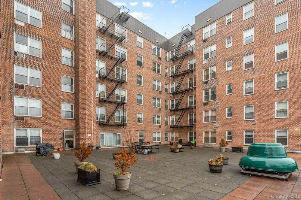 50 Fort Place #A6A Staten Island, NY 10301