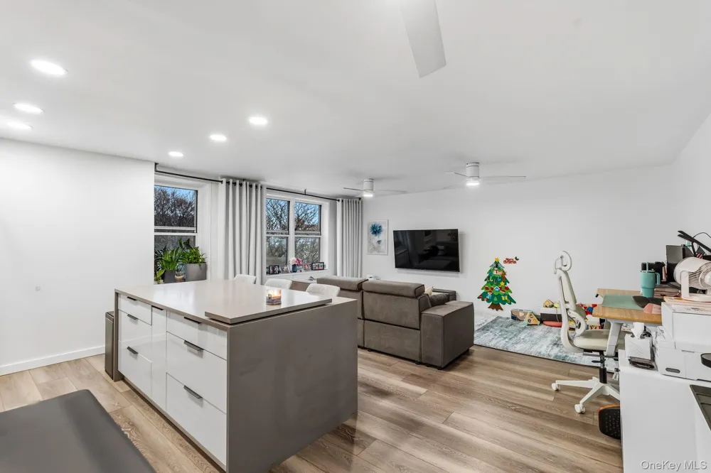50 Fort Place #A6A Staten Island, NY 10301