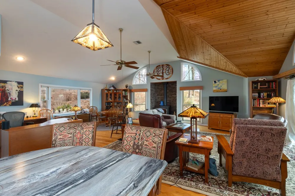 Windy Hill Circle Tuckasegee, NC 28783
