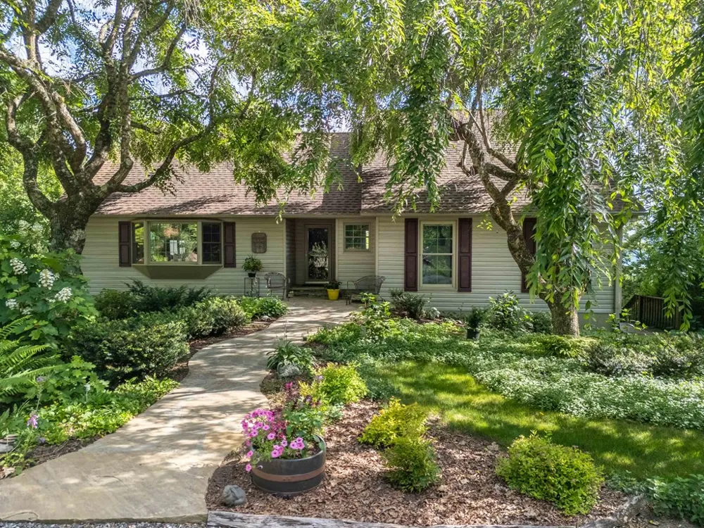 Windy Hill Circle Tuckasegee, NC 28783
