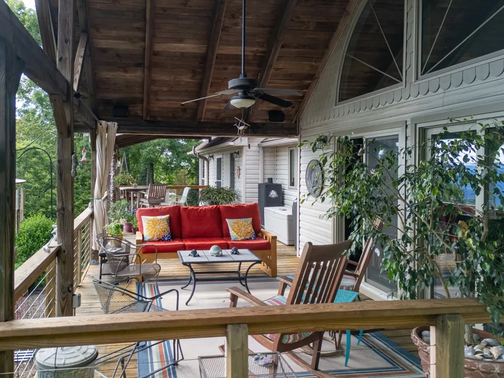 Windy Hill Circle Tuckasegee, NC 28783